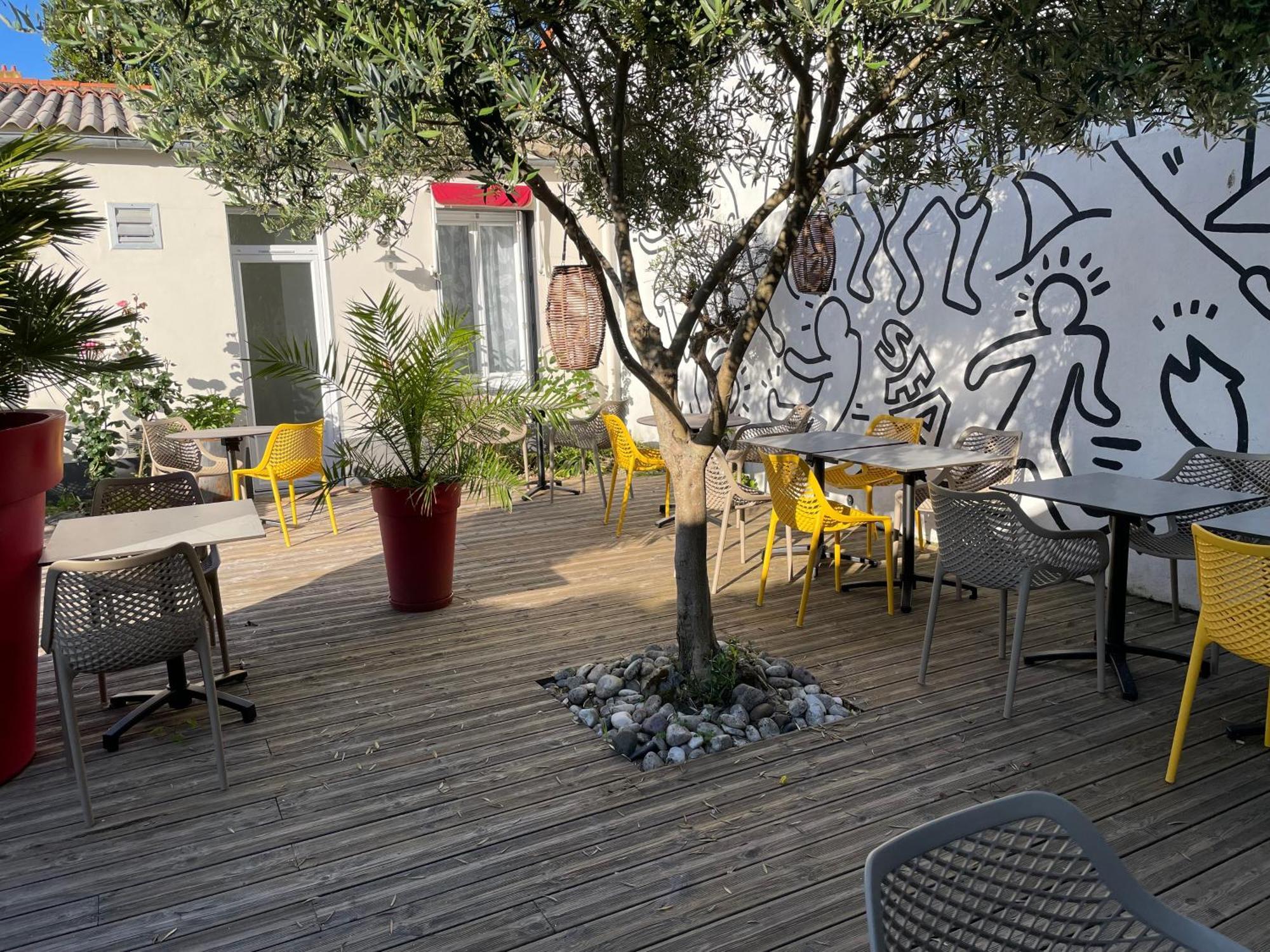 Cit'Hotel Le Chene Vert Les Sables-dʼOlonne Exteriör bild