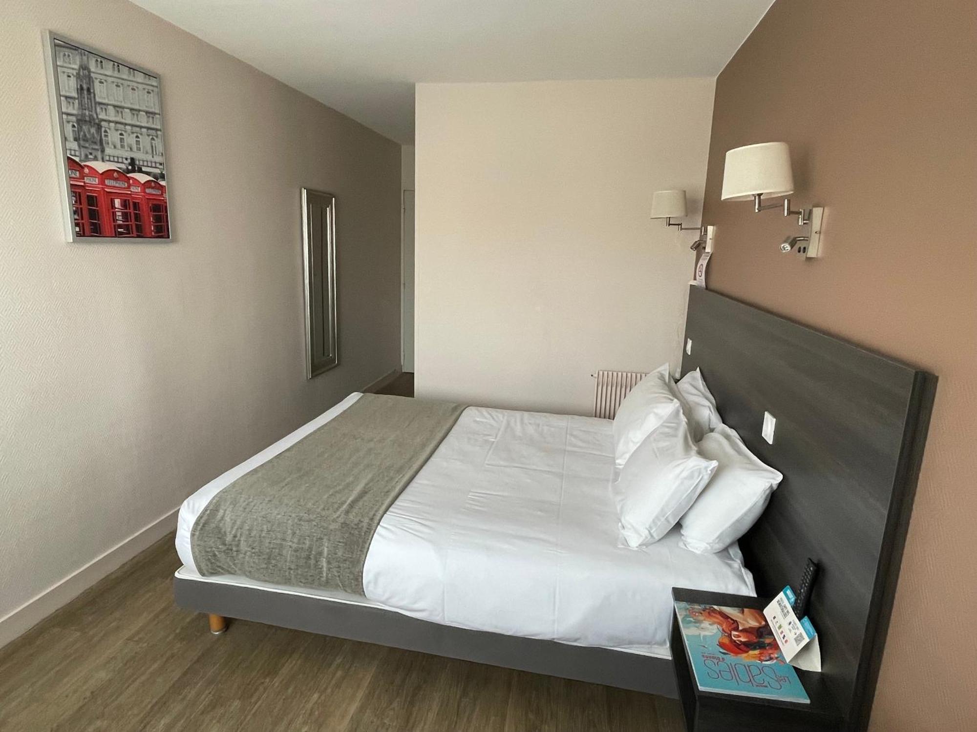 Cit'Hotel Le Chene Vert Les Sables-dʼOlonne Exteriör bild